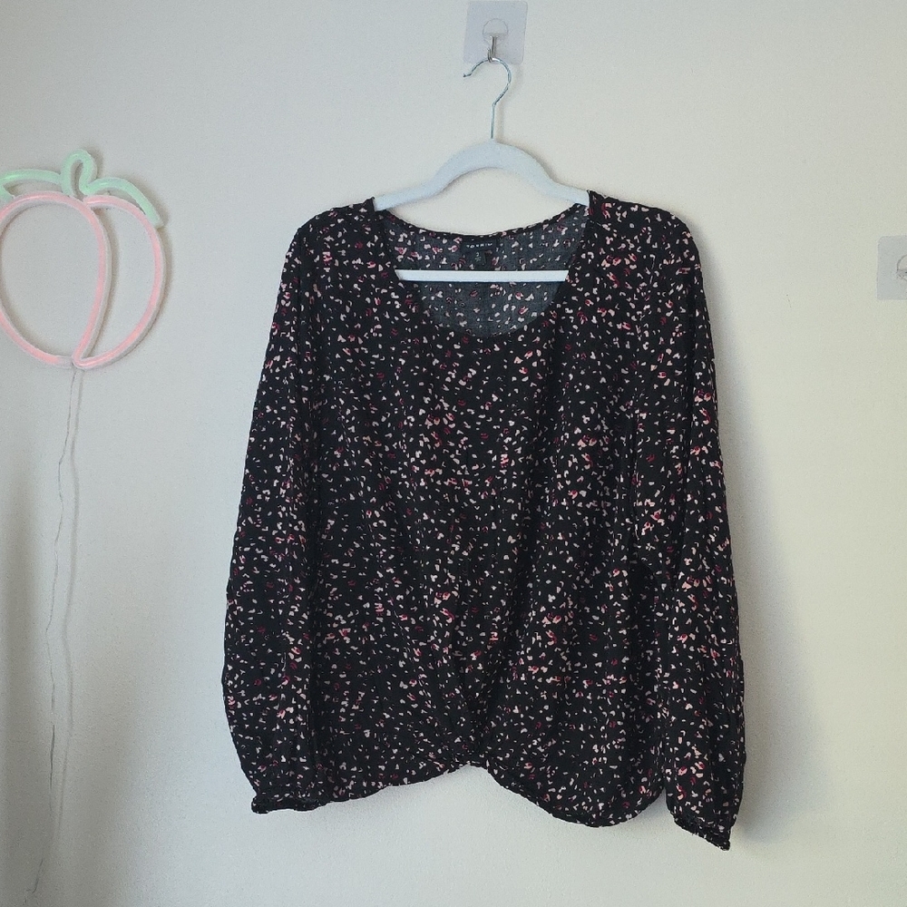 Torrid 2 Heart Top
